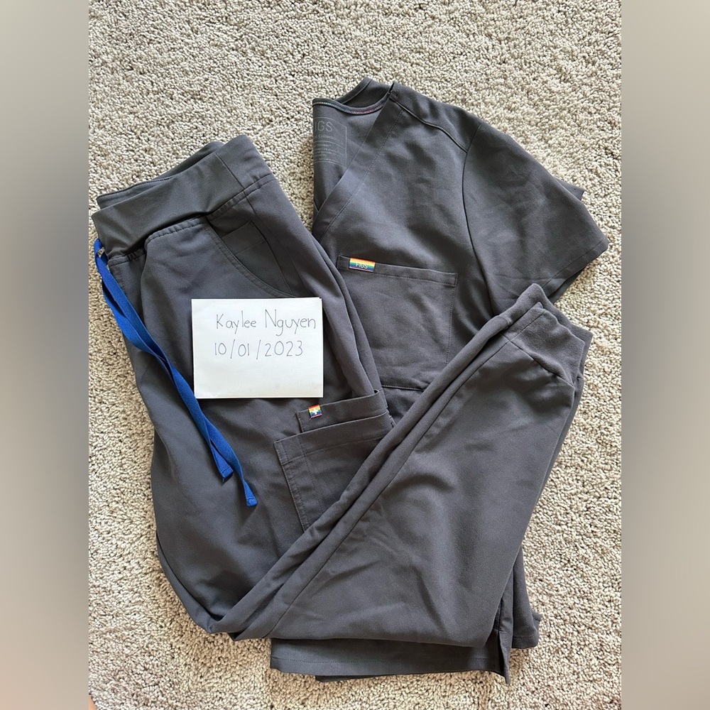 FIGS Pride Charcoal Catrina + Zamora set